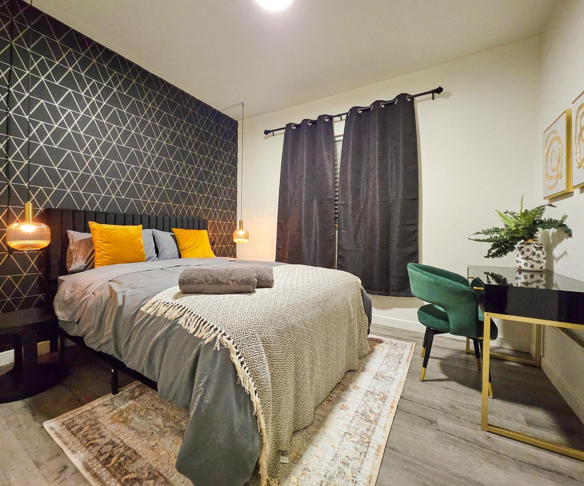 Forty First Place - Boutique Los Angeles